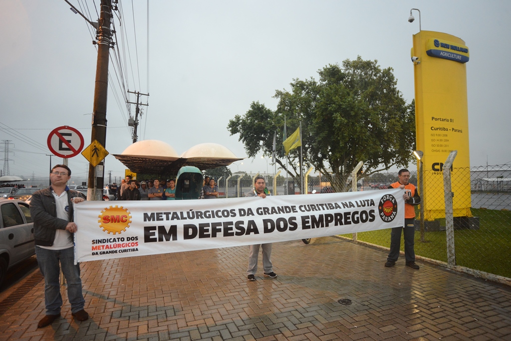 Após mobilização dos metalúrgicos, CNH cancela demissões arbitrárias