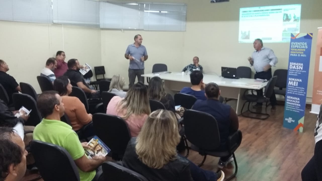 Quatro Barras: Sindicato apresenta SMC CARD para fomentação do comércio local