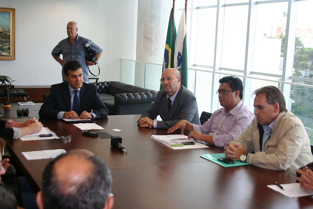 Força Paraná e demais Centrais se reúnem com governador pelo Piso Regional