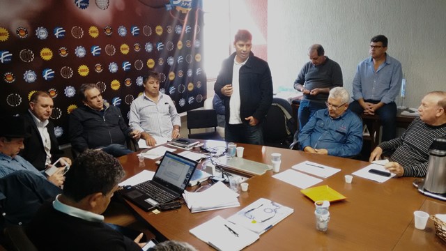 Em reunião com o SMC, Sindestiva-PR explana luta contra a nova poligonal do Porto de Paranaguá