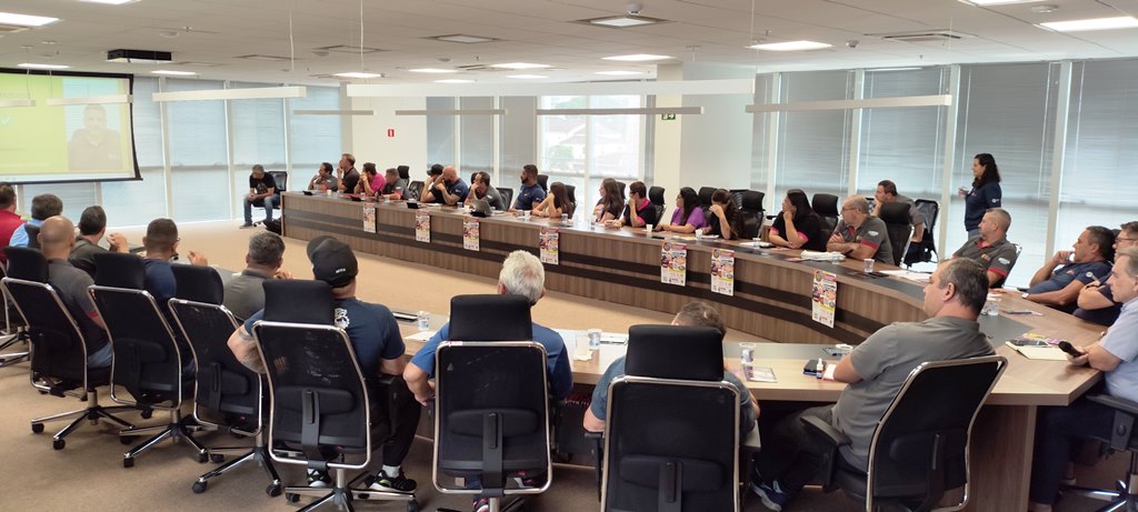S.U.R debate ações de Diversidade e Saúde e Segurança no chão de fábrica