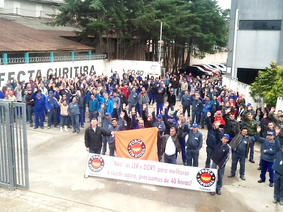 Perfecta: Metalúrgicos aprovam pauta de reivindicações de 2013