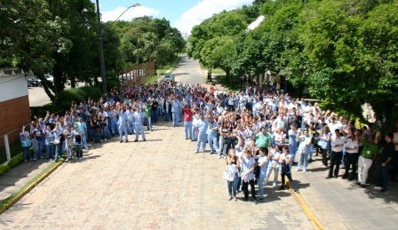 Metalúrgicos da Pial Legrand reprovam proposta e dão prazo de 48 horas