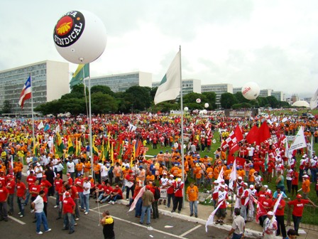 40 mil trabalhadores participam hoje da 7ª Marcha a Brasília