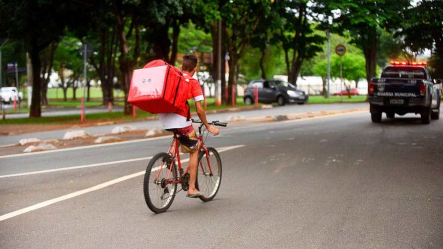 Mais de 27 milhões de trabalhadores ganham até um salário mínimo