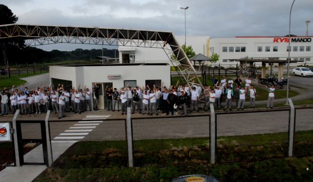 Metalúrgicos da Grande Curitiba ampliam mobilização por negociação coletiva
