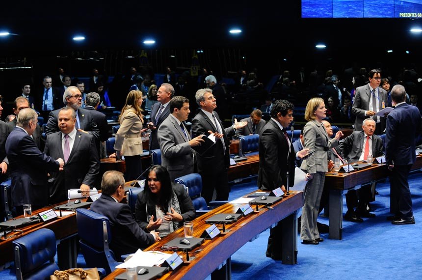 REFORMA TRABALHISTA VAI SER VOTADA NA TERÇA-FEIRA (11)
