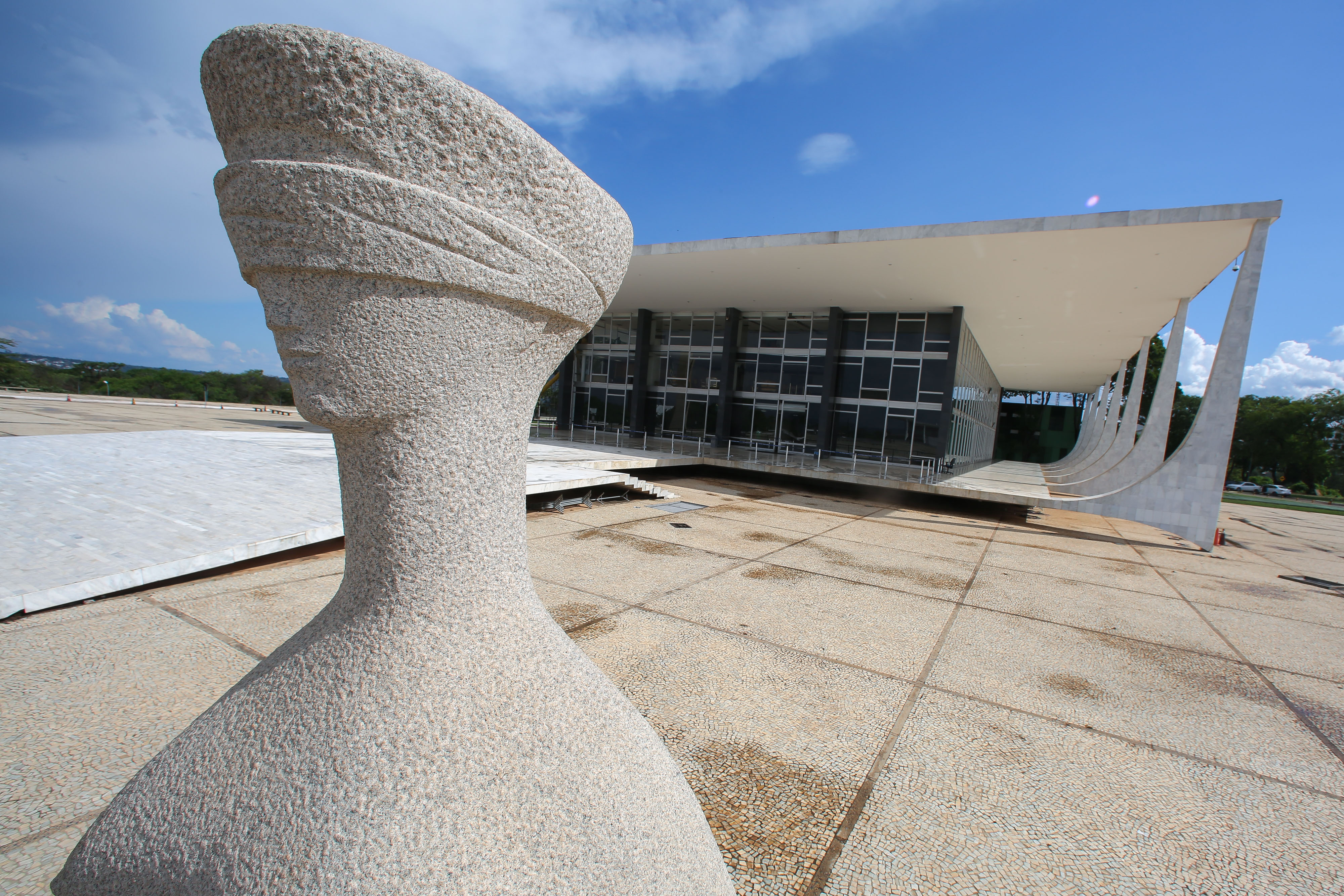 Reinaldo Azevedo: Fux, defenda o estado de direito; ironia não serva pra nada