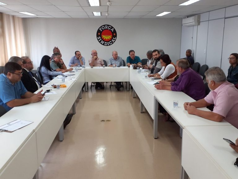 Em defesa dos direitos e do emprego, centrais sindicais definem Jornada de Lutas