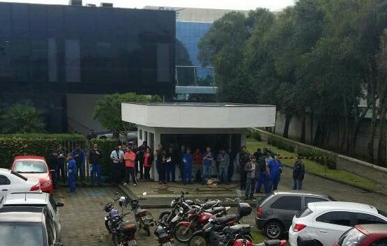 Trabalhadores da GME dão prazo de 48 horas para empresa reajustar o vale mercado
