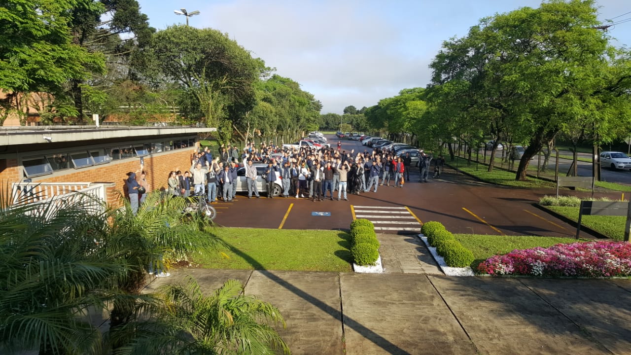 Metalúrgicos da Trützschler ratificam bandeiras de luta da Campanha Salarial