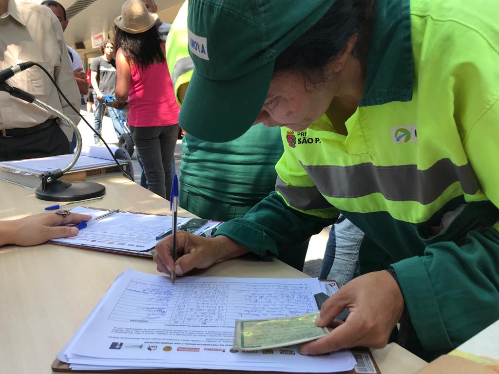 Centrais lançam abaixo-assinado em defesa da previdência; faça download