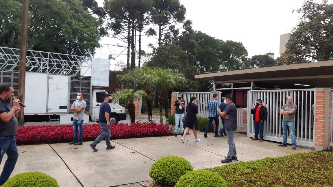 Metalúrgico da Trützschler sofre acidente grave no chão de fábrica. Departamento de Saúde do SMC aciona SRTE e intensifica fiscalização