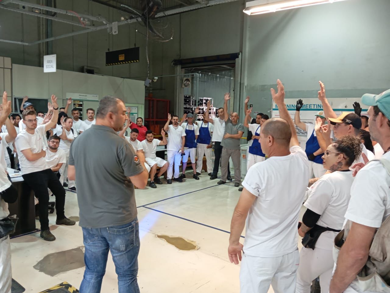 Acordo com vale-mercado de R$ 1 mil é conquistado pelos metalúrgicos da S.A.S