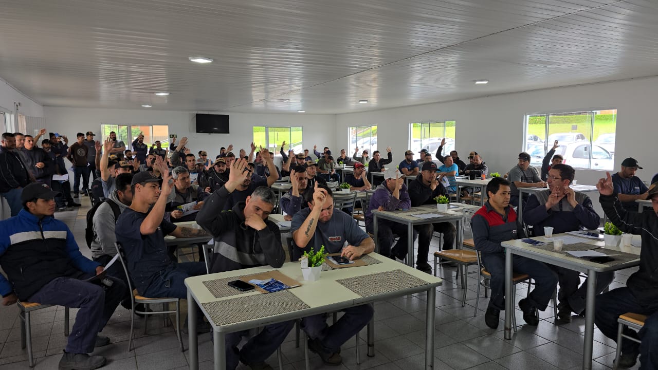 Metalúrgicos da Pierino Gotti aprovam proposta de data-base