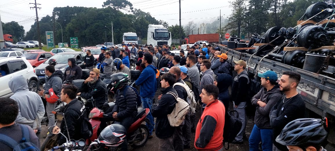 Metalesp: Metalúrgicos entram em greve por condições dignas de trabalho. Reunião acontece hoje(22/04) às 14h