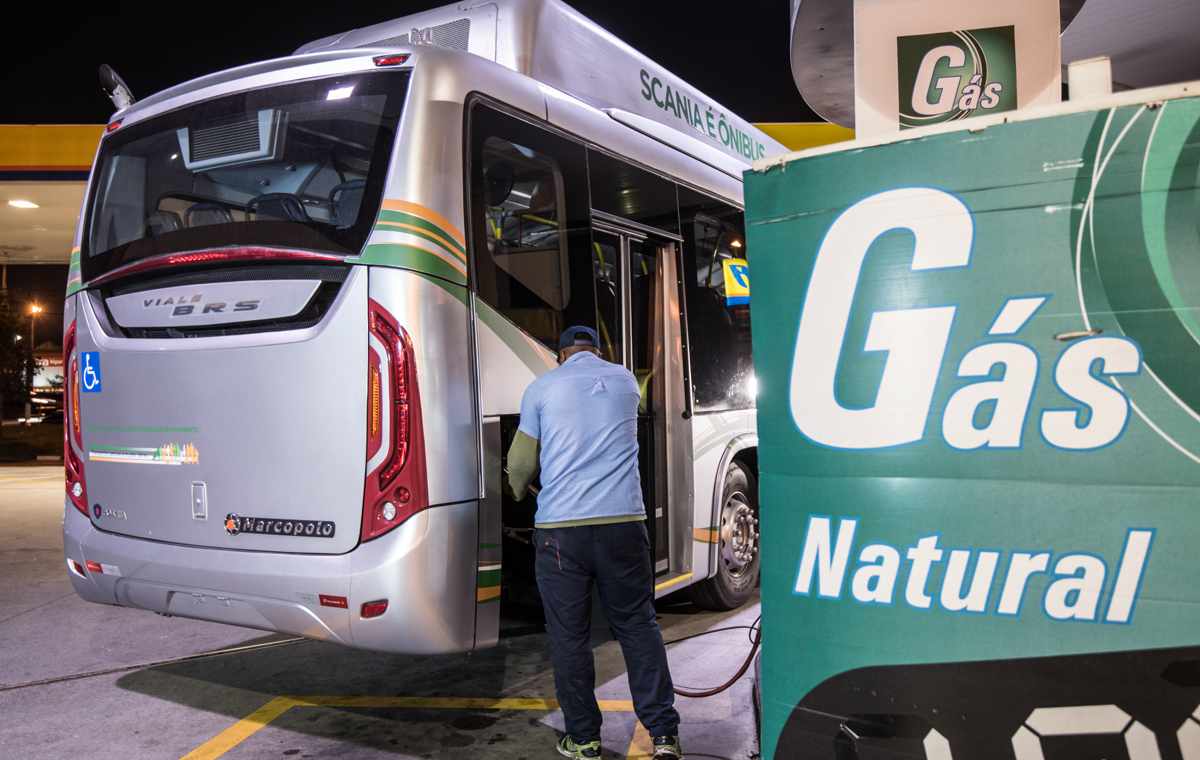 Scania testará ônibus movido a GNV e a biometano em Curitiba