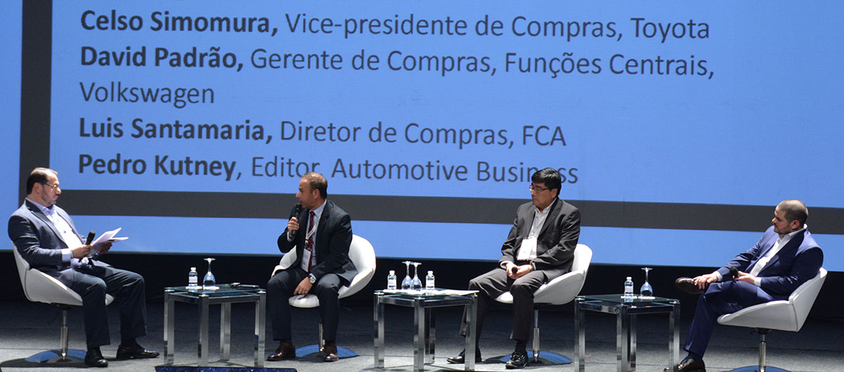 Montadoras compram mais para dar conta de lançamentos e mercado ascendente