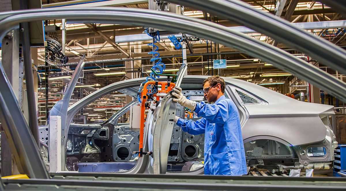 Produção em outubro é a maior em 14 meses