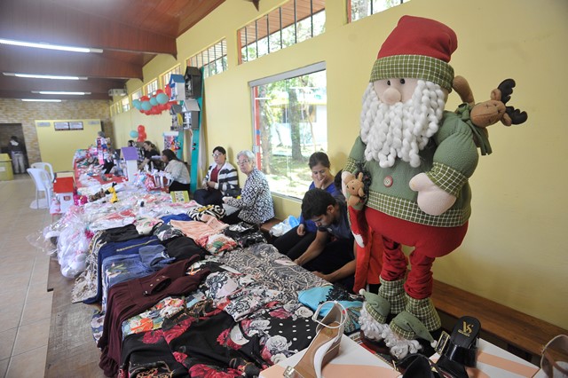 Confira como foi a 1ª Feira de Natal do Clube da Mulher Metalúrgica!