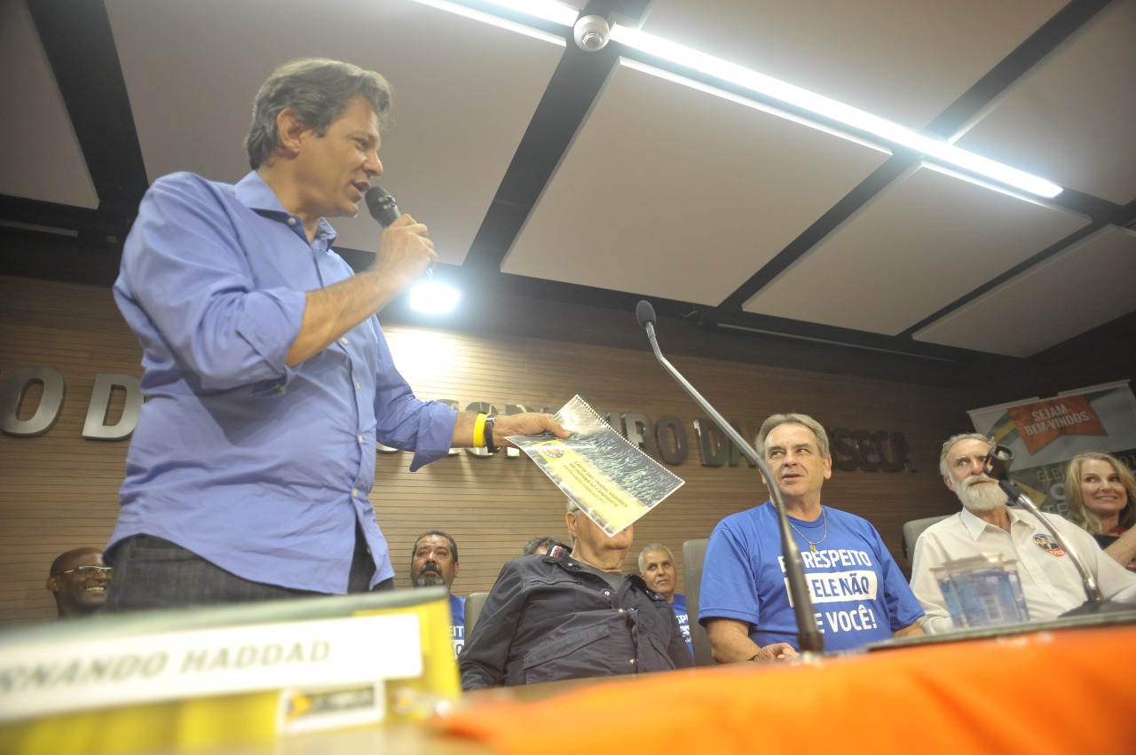 Em última sabatina da Força PR, Haddad se compromete em reverter reforma trabalhista e gerar emprego