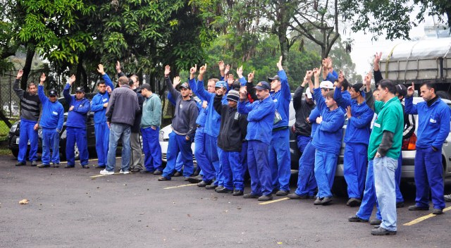 Seccional: Após reprovação, metalúrgicos dão 48h para empresa melhorar proposta de acordo salarial