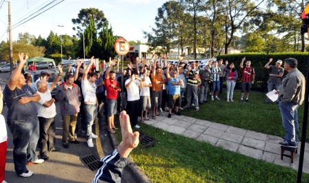 Blount: Metalúrgicos dos três turnos aprovam proposta do Sindimaq
