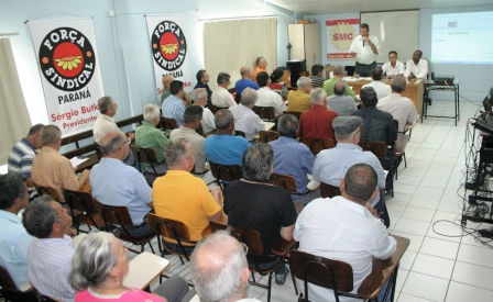 Departamento dos aposentados realiza 2º encontro do ano