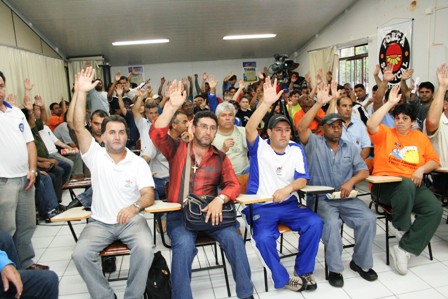Assembléia aprova proposta de data-base do Sindimetal