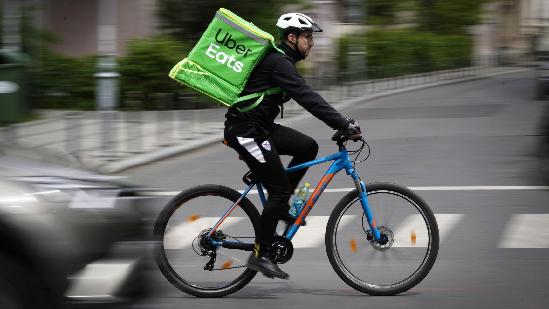 Trabalhadores em aplicativos e a regulamentação de direitos