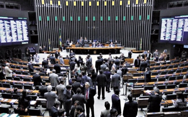 Afago de R$ 1 bilhão em emendas não anima votação da reforma da Previdência
