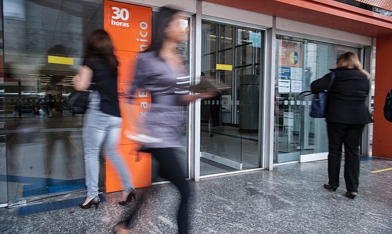 Bancos brasileiros têm lucro recorde em pior ano da pandemia