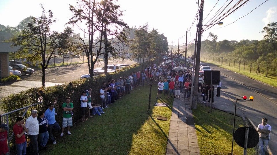 Metalúrgicos da Brascab, Blount e Trützschler aprovam antecipação das negociações do acordo salarial