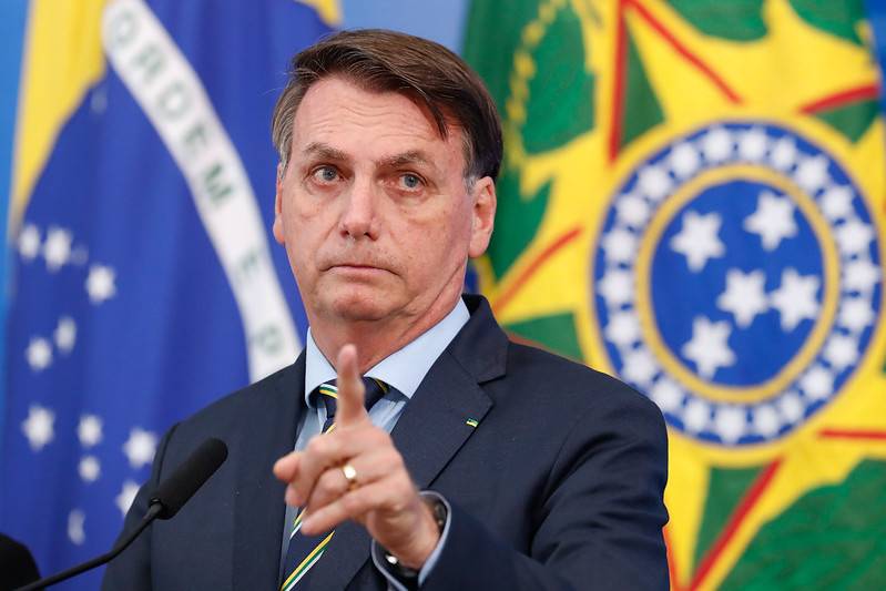 “Acabou, porra”: Bolsonaro ameaça STF após ação contra milícia virtual que propaga fake news