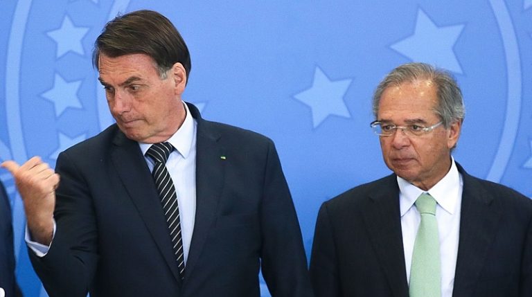 “Posto Ipiranga” na campanha de 2018, Guedes é escondido por Bolsonaro em 2022