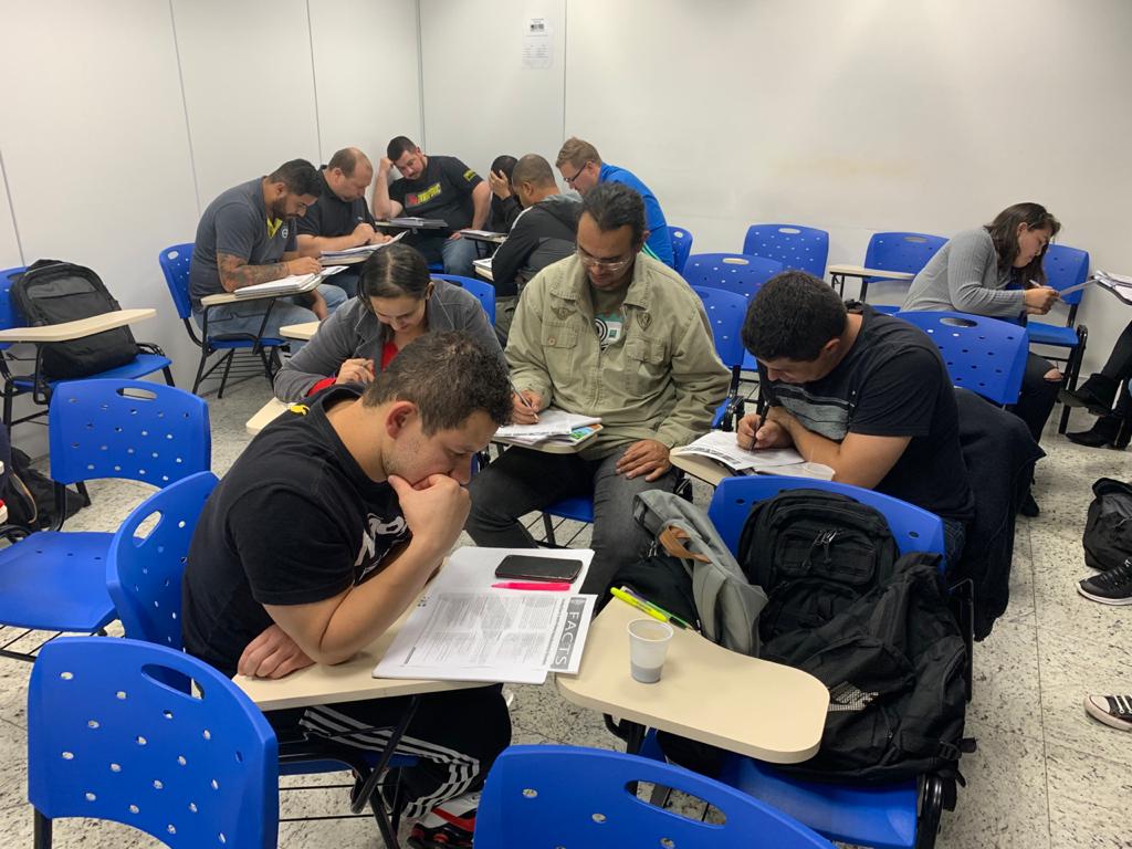 Curso de Inglês do SMC conscientiza alunos sobre os perigos da Ler/Dort