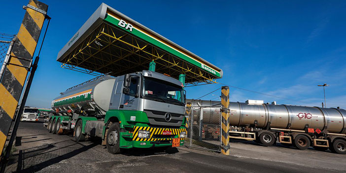 Petrobras anuncia novo aumento da gasolina e do diesel nas refinarias