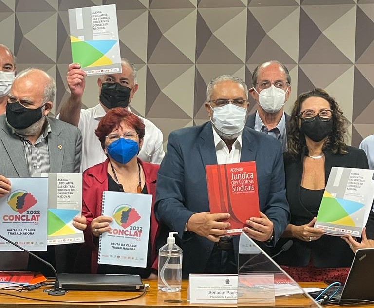 Paim: “agenda se contrapõe às prioridades do atual governo”