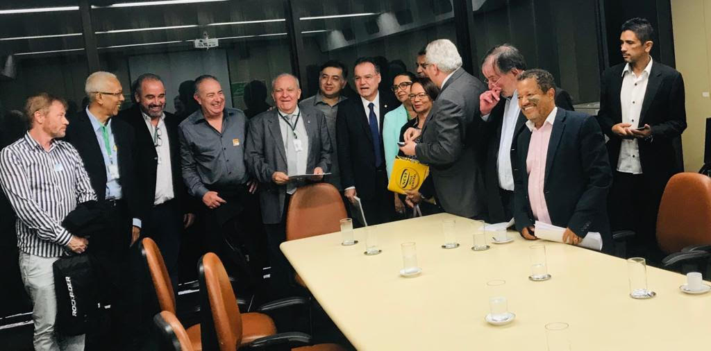 Centrais apresentam “pontos críticos” ao relator da reforma