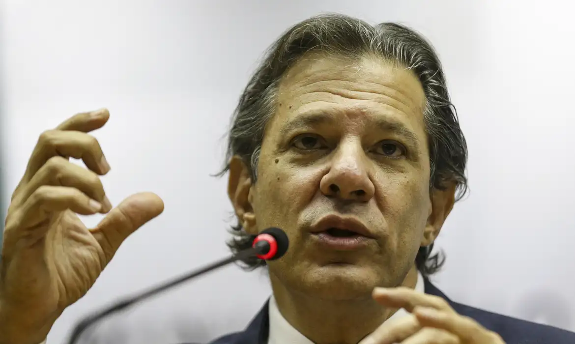 Haddad afirma que “PIB veio acima do que esperávamos”