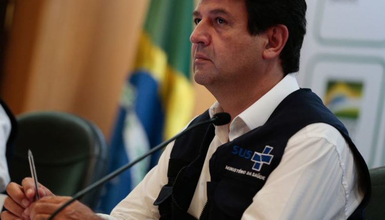 Mandetta diz que Bolsonaro ignorou sugestão sobre medidas de isolamento