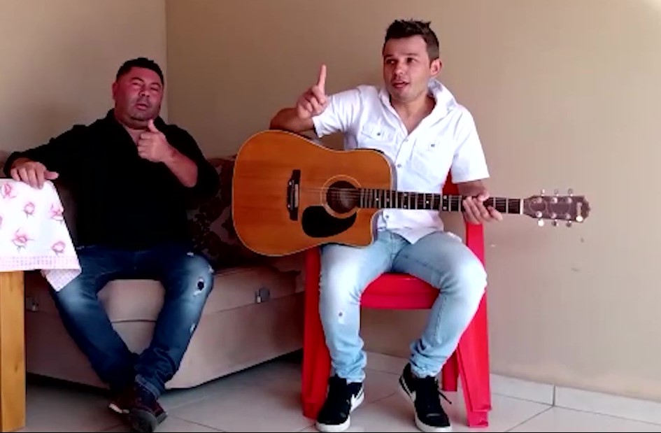 Live SMC: Quadro “Chão de Fábrica” entrevista dupla sertaneja metalúrgica da Volks