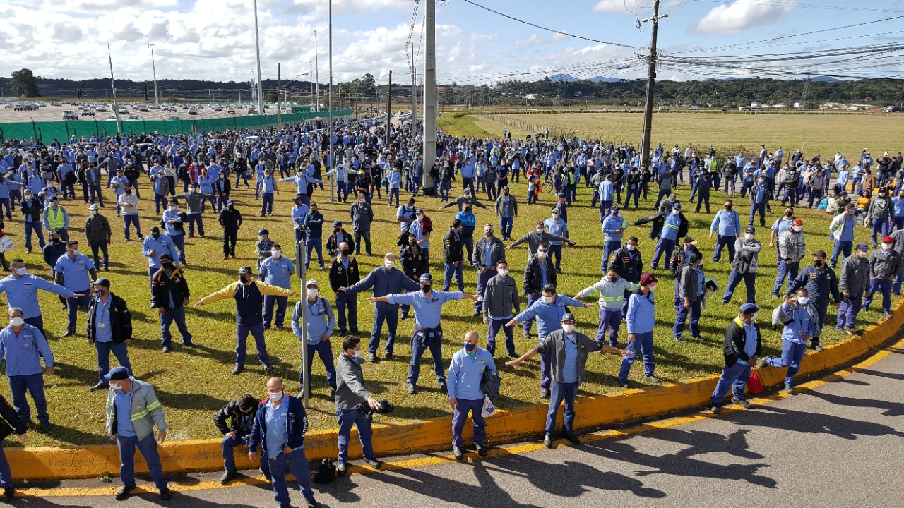 Metalúrgicos Renault dão 72h para empresa discutir quarentena com Sindicato