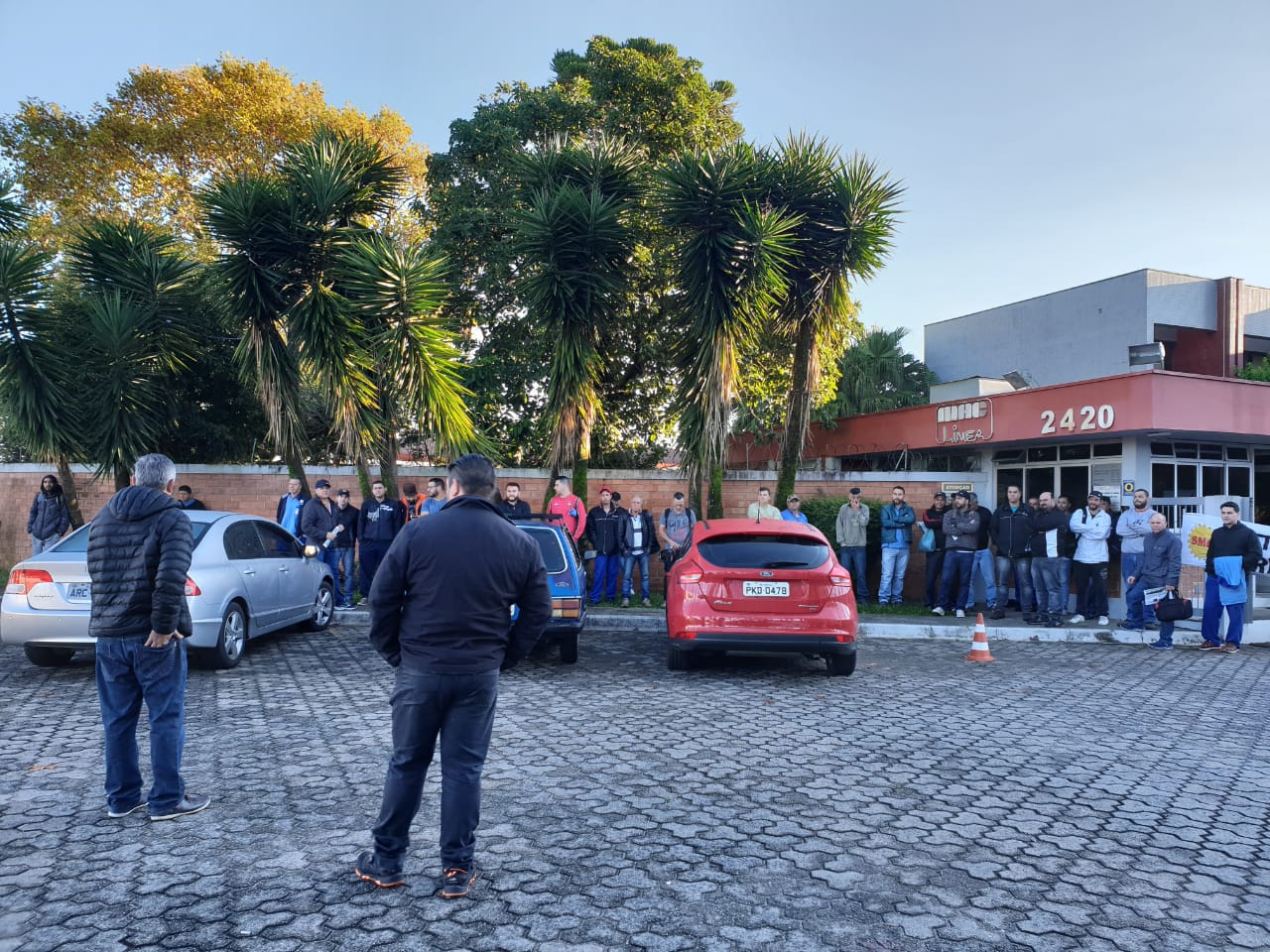 METALÚRGICOS DA MACLINEA AUTORIZAM SMC INICIAR NEGOCIAÇÃO DE ACORDO COLETIVO