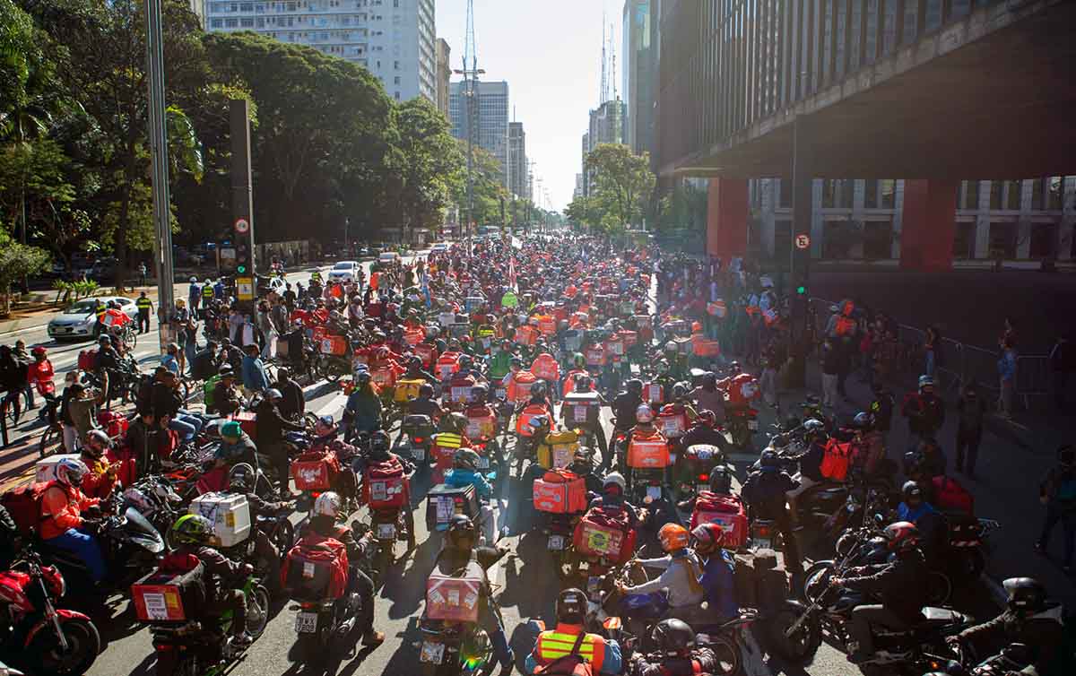Entregadores de aplicativos vão fazer nova greve em 12 de julho