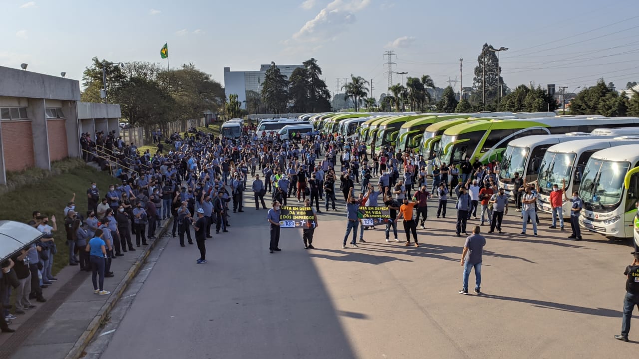 Volvo: Com prazo aprovado, metalúrgicos reforçam luta pela data-base e manutenção dos empregos