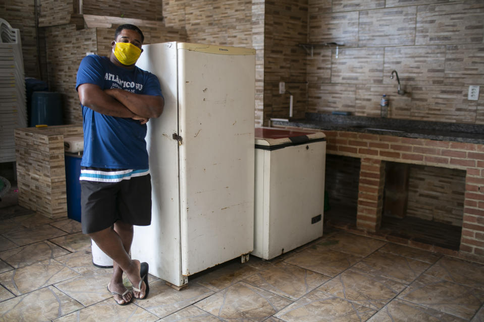 Pobreza bate à porta da classe média, mostra Folha