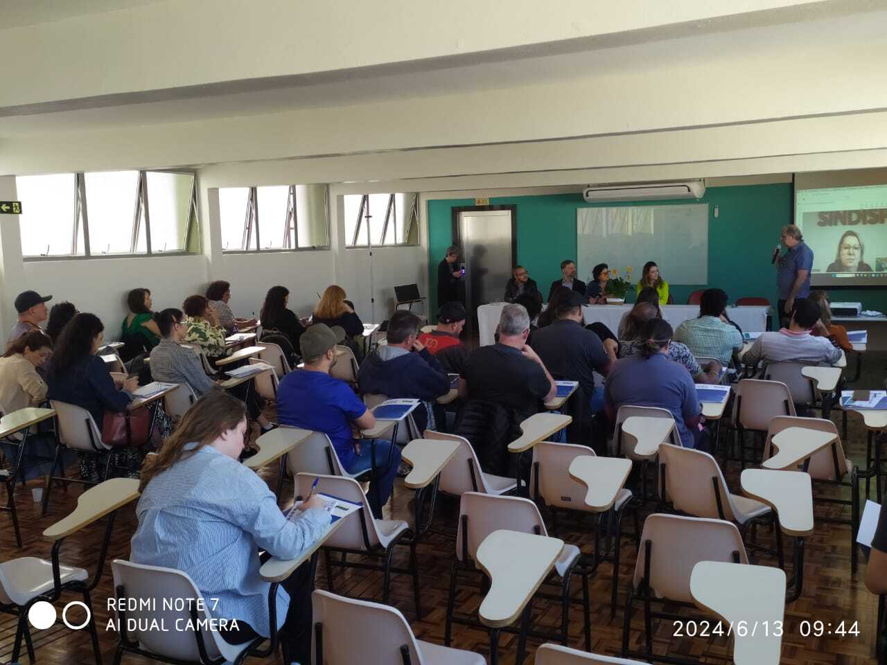 Saúde mental do trabalhador é ponto central em seminário realizado por SMC e UFPR