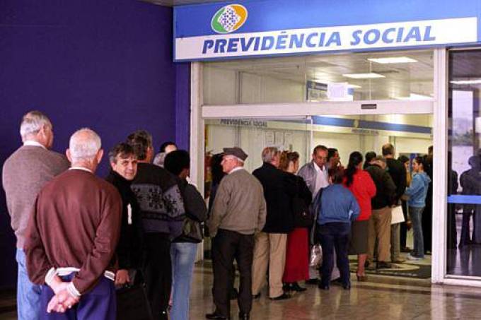 Governo Bolsonaro acelerou ‘reforma’ da Previdência, mas não se preparou para novas regras