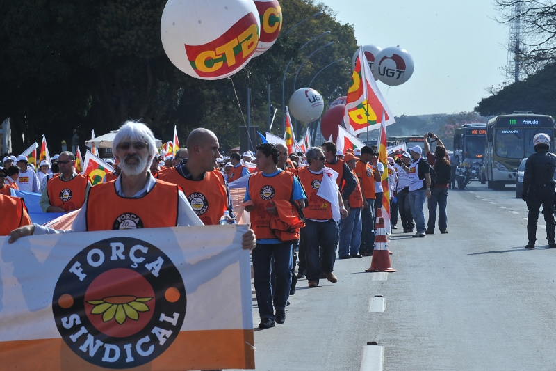 Brasília (DF): Força Sindical promove manifestação em Brasília